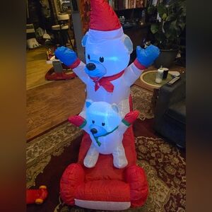 Gemmy 4.5' Airblown Christmas Polar Bears Sledding Scene Inflatable Yard Decor